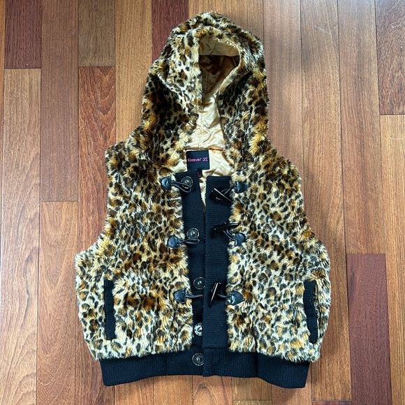 Vintage Forever 21 Faux Cheetah Leopard Fur Hoodie Vest - Picture 7 of 17